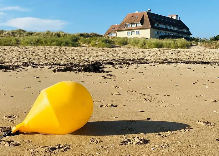 Club De La Plage Hotel 3*